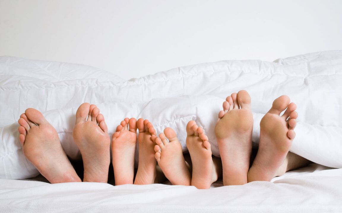 La mycose des ongles des pieds est une maladie populaire du 21e siècle, touchant une personne sur cinq